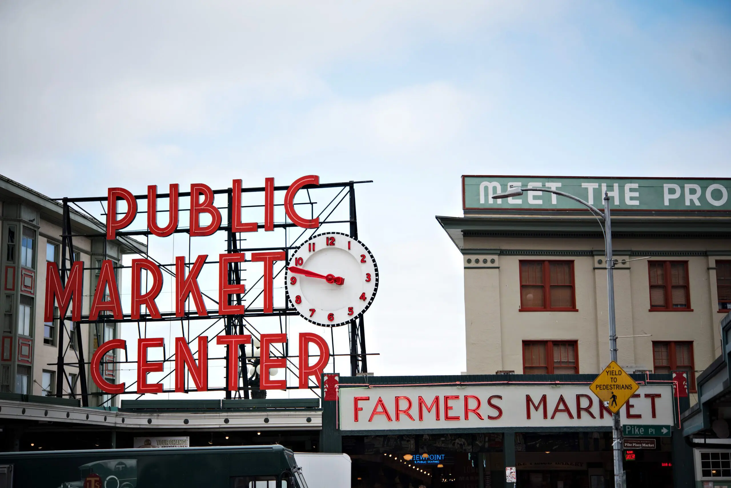 Pike Place Market Calendar 2025